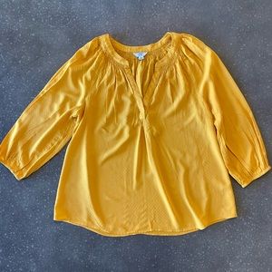 Crown & Ivy 3/4 Sleeve Length Blouse
